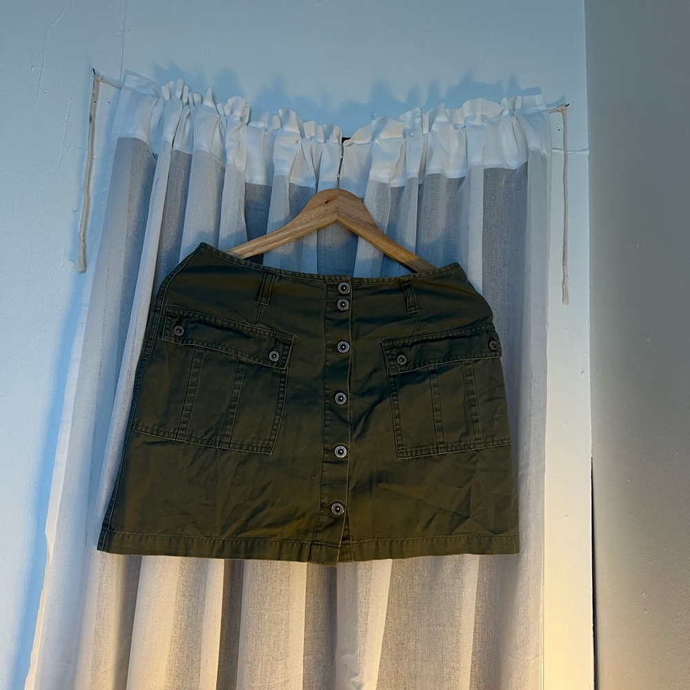 American Eagle Outfitters Green Mini Cargo Skirt